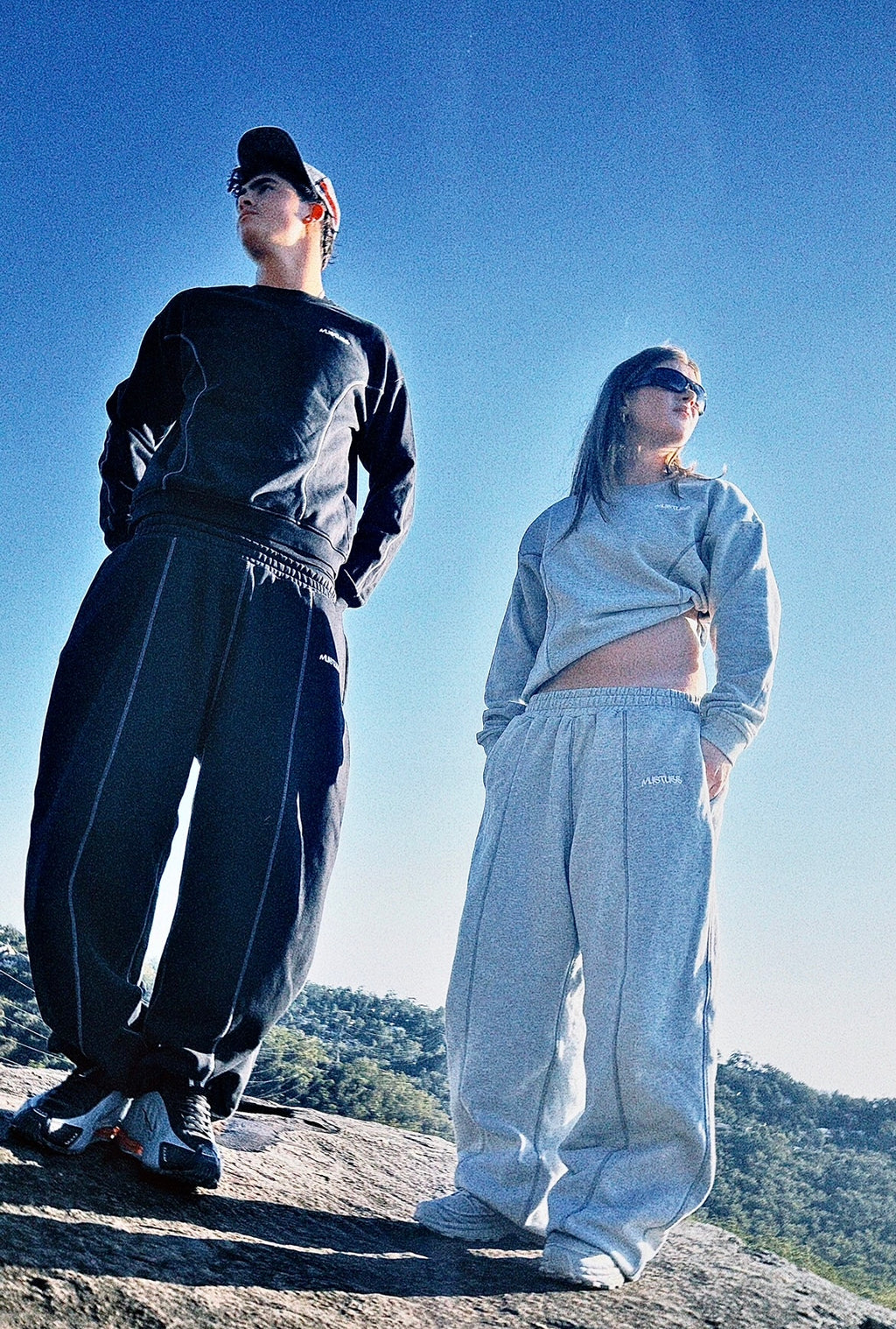 MUSTUSS monofont sweatshirt