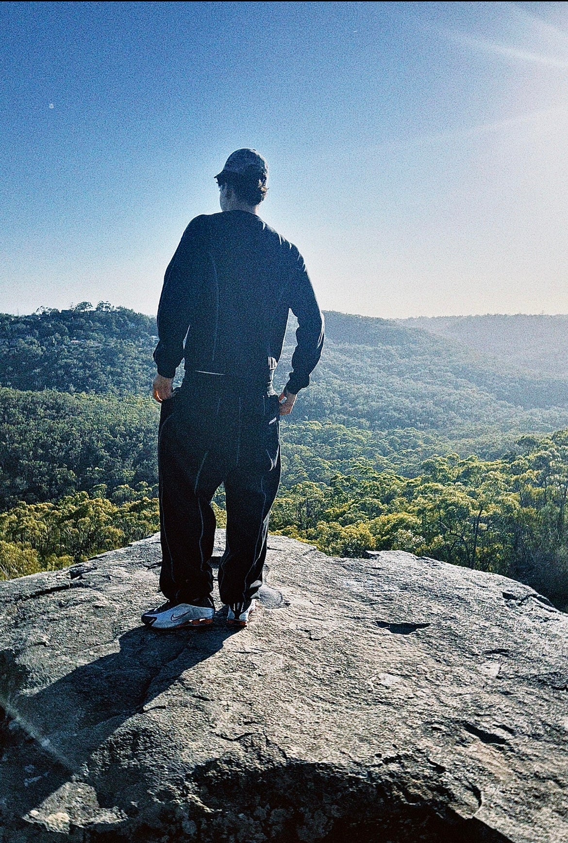 MUSTUSS monofont joggers